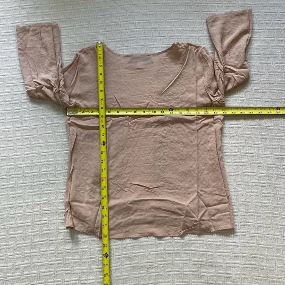 Beyond Vintage tan lace top. - Picture 8 of 8